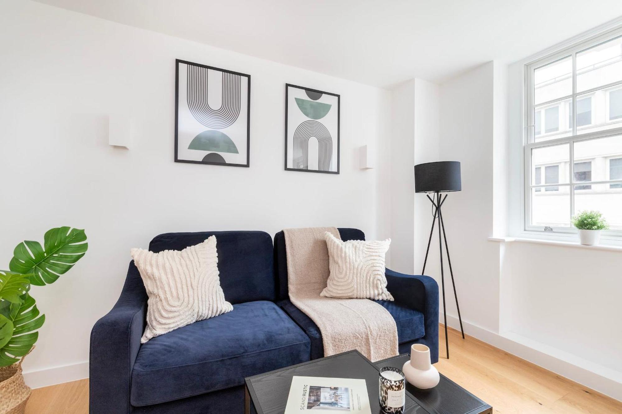 Fitzrovia With Balcony - Cityapartmentstay Londra Dış mekan fotoğraf