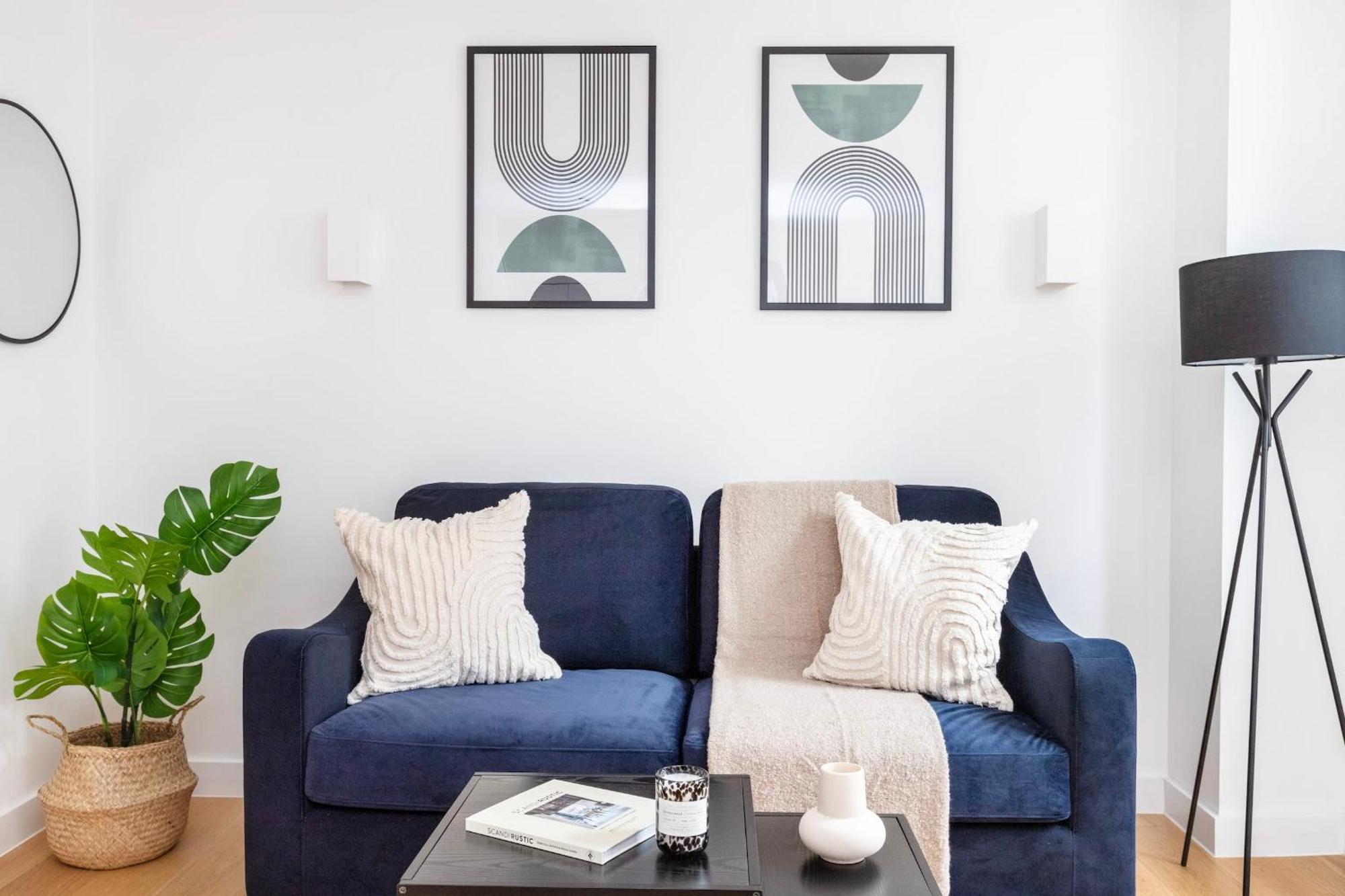 Fitzrovia With Balcony - Cityapartmentstay Londra Dış mekan fotoğraf
